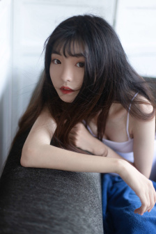 美女穿裙子跳舞视频